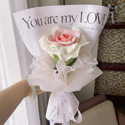 Un buon prezzo. Materiali per il bouquet di fiori Kit artigianale fai da te per le rose a pila a maglia in linea