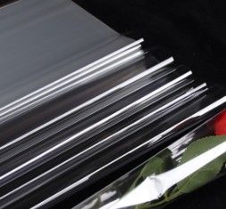 Un buon prezzo. Carta da imballaggio di fiori di vetro impermeabile trasparente e spessa in linea