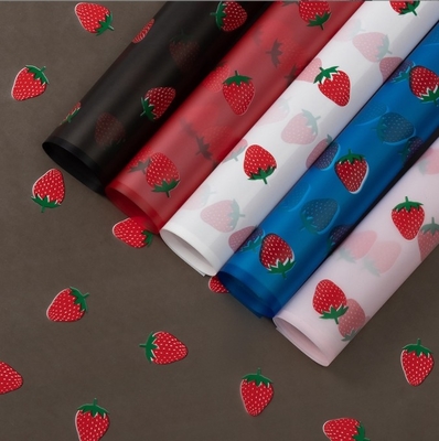 Un buon prezzo. Al dettaglio di carta da involucro impermeabile per fiori di fragole spazzolata, imballaggi per opere d'arte floreale, materiali semitransparenti per carta da fiori in linea
