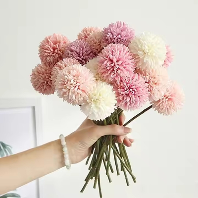 Un buon prezzo. Vendita calda artificiale singolo ramo di crisantemo seta marigold palla ping-pong fiori artificiali in blocco torta di nozze DecorDIY in linea
