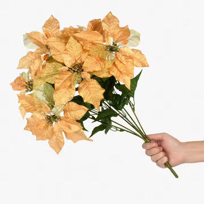Un buon prezzo. Simulazione realistica di plastica di stoffa di seta Bouquet di fiori Home Table Decorazione di scena di Natale Ornamento da scrivania per tavolo in linea
