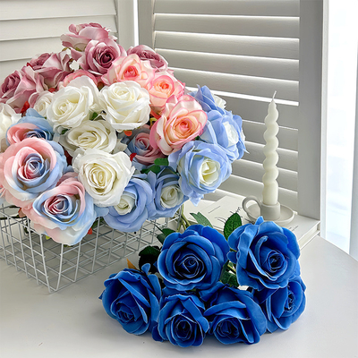 Un buon prezzo. Rosa fiori artificiali casa decorazione salotto, San Valentino fiori artificiali decorazione sala nuziale in linea