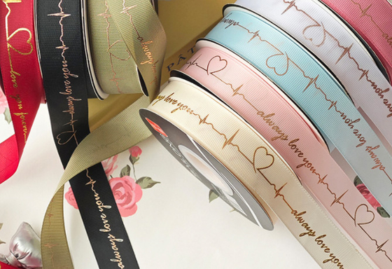 Un buon prezzo. Xi Hua Sacchetto a specchio Fiore battito cardiaco Nastro Fioraio Fioraio Fioraio Disposizione Stampaggio a caldo Nastro a filo Giorno di San Valentino Bouquet Bag Materiali di imballaggio in linea