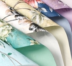 Un buon prezzo. Carta di imballaggio a base di fiori impermeabile e profumata in linea