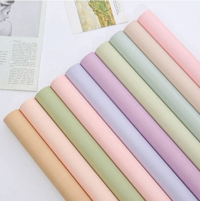 Un buon prezzo. Carta di avvolgimento di fiori a colori solidi in stile coreano, bouquet di primo amore impermeabile, carta Ouya spessita a colori unici, materiale di carta di avvolgimento di fiori in linea