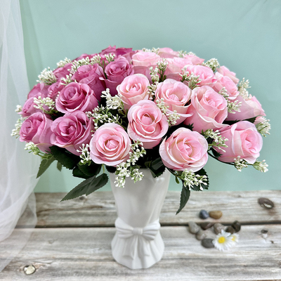 Un buon prezzo. Decorazioni artificiali di rose per San Valentino, matrimoni e composizioni floreali domestiche in linea