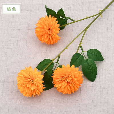 Un buon prezzo. Simulazione di una palla a tre teste Crisantemo Fiore falso ortensia Fiore artificiale Tennis da tavolo Crisantemo Decorazione di casa per matrimoni Simulazione di un bouquet di ortensia in linea