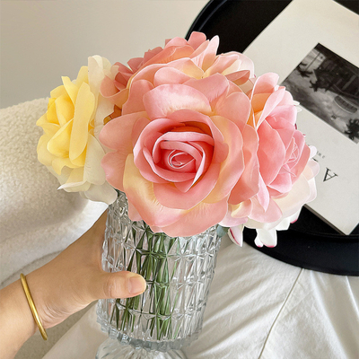 Un buon prezzo. Simulazione umida in stile autunno europeo fiore rosa fiore fotografia soggiorno fiore finto stile vacanza bouquet casa decorazione fiore in linea