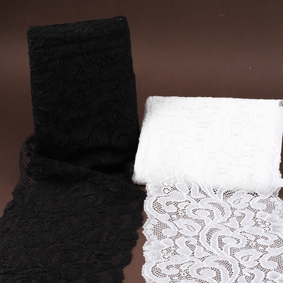 Un buon prezzo. 17cm di larghezza, decorazione di accessori allargati, tessuto largo in bianco e nero, imballaggio di bouquet fai da te, abbinamento in linea
