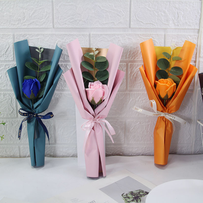 Un buon prezzo. Fiore di sapone per insegnanti, fiore promozionale per San Valentino. in linea