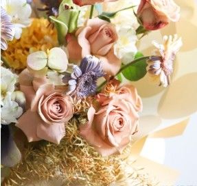 Un buon prezzo. Wave Dot Star Hera Paper impermeabile per imballaggi di fiori in linea