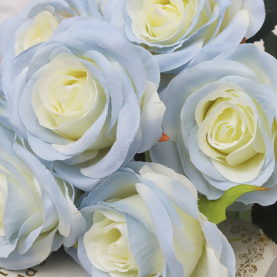 Un buon prezzo. Vaso di fiori di simulazione rosa blu ghiacciato, decorazione del soggiorno, arrangiamento del bouquet, bouquet di fiori di simulazione rosa, fiore di simulazione di fascia alta in linea