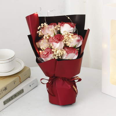 Un buon prezzo. San Valentino 520 Cielo stellato Fiori secchi Fuscolo di rose per fidanzato e moglie Regalo per le vacanze Regalo romantico per compagno in linea