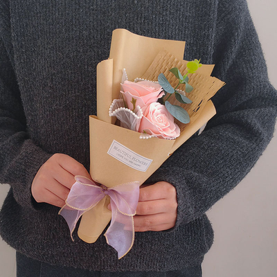 Un buon prezzo. Bouquet di sapone a barra singola di rosa artificiale, fiore perenne di garofano, decorazione regalo per il festival in linea