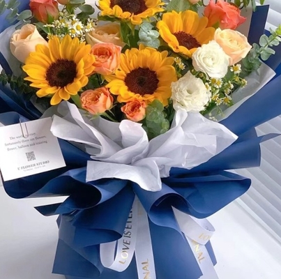 Un buon prezzo. Carta da rivestimento per fiori all'ingrosso, carta monocolore, carta Fenghua, luce morbida impermeabile, carta Ouya, carta da rivestimento per negozi di fiori e materiali di imballaggio in linea