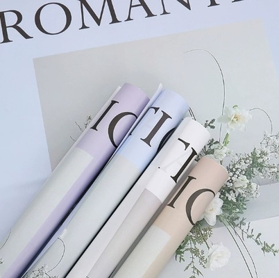 Un buon prezzo. Carta di avvolgimento per fiori a prova d'acqua di vita romantica di design minimalista in linea