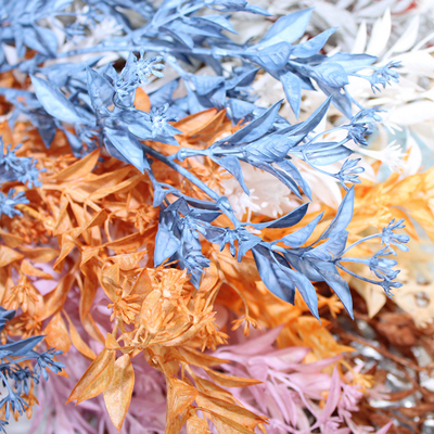 Un buon prezzo. Cielo pieno di foglie, piante verdi stellate, fiori simulati, foglie di acero, decorazione per il matrimonio, melanzane, decorazione per la casa di nozze in linea