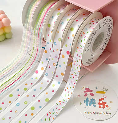 Un buon prezzo. Bianco/ Colori personalizzati Giornata Internazionale dei Bambini Caramelle Nastro di Cacao Fiore Bouquet Bow Tie Fiore Artigianato Materiale fai da te in linea