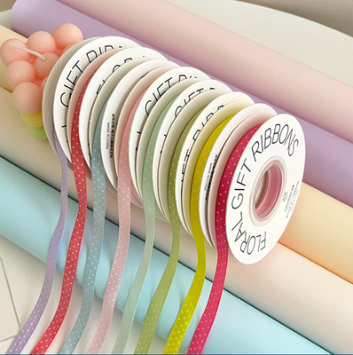 Nastro a pois double face in poliestere 1cm/18m Perfetto per confezioni fai-da-te fatte a mano, bouquet di fiori e decorazioni con fiocchi