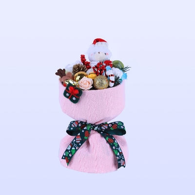 Un buon prezzo. Fiori creativi di sapone natalizio, bouquet di regali natalizi, prodotti di arte floreale, figurine fatte a mano, fiori di sapone regalo in linea