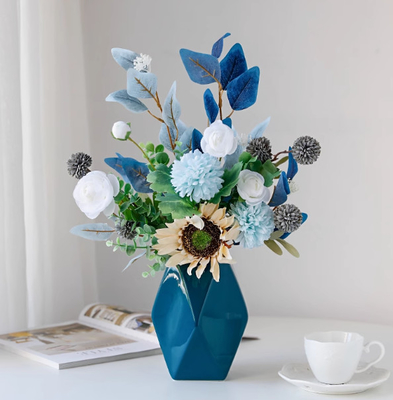 Un buon prezzo. Fiori artificiali creativi, fiori simulati, decorazioni per tavoli da pranzo di alta gamma, composizioni floreali per la casa, decorazioni per ingressi, ornamenti floreali in linea