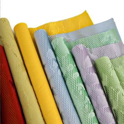 Un buon prezzo. Carta da imballaggio floreale a griglia a nido d'ape con rivestimento interno impermeabile per nido d'ape in linea