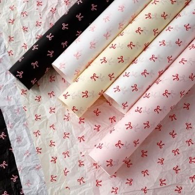 Un buon prezzo. Carta di neve a stampa farfalla, carta da regalo floreale multicolore in linea