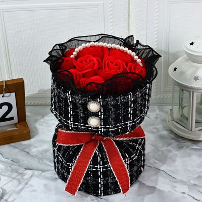 Un buon prezzo. Sapone alla rosa, piccolo bouquet di fiori profumati, Festa di Qixi, San Valentino, regalo di compleanno, Festa della Donna, Festa della Mamma bouquet di sapone in linea