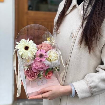 Un buon prezzo. Scatola di fiori portatile per San Valentino, buco di fiori in PVC pieghevole trasparente in linea