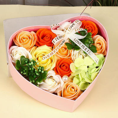 Un buon prezzo. Savon Flower Heart Shape Box 2026 Giorno di San Valentino Giorno della Mamma Sapone Fiori Box Gift Set in linea