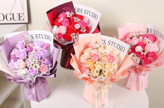 Un buon prezzo. Bouquet di rose di sapone artificiale per la promozione del matrimonio e per la decorazione domestica in stile coreano in linea