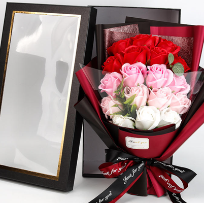 Un buon prezzo. Confezione regalo con bouquet di fiori di sapone da 18 rose per San Valentino, regali per la festa della mamma in linea