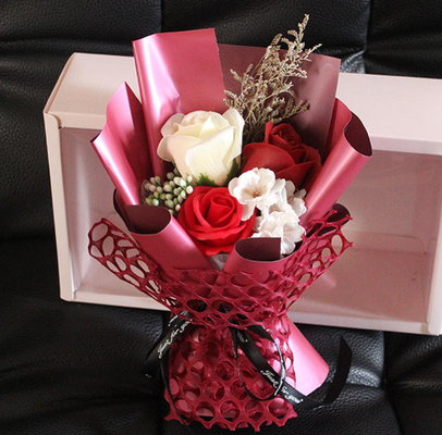 Un buon prezzo. Vendita calda Bouquet di fiori di sapone Confezione regalo Fiore artificiale Fiore secco per il compleanno di San Valentino Natale per la festa della mamma in linea