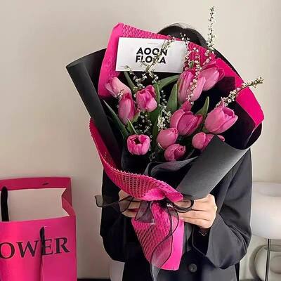 Un buon prezzo. Bouquet di fiori di sapone di rosa e tulipano 17×17×25 cm regalo floreale legato a mano per il compleanno in linea
