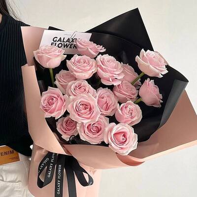 Un buon prezzo. Fiori artificiali profumati fatti a mano Regali di San Valentino Prezzi all'ingrosso personalizzabili Bouquet di fiori di sapone di alta qualità in linea