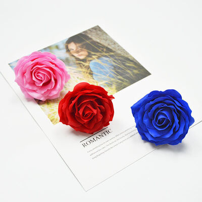 Un buon prezzo. 6 strati di sapone fiore Rosa testa artificiale Decorativo sapone fiore per il regalo natalizio Bouquet di nozze Decorazione artigianale fai da te in linea