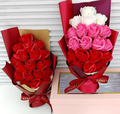 Un buon prezzo. Bouquet di fiori di sapone rosa Scatola regalo con biglietto da visita Giornata della mamma Donne San Valentino anniversario di matrimonio in linea