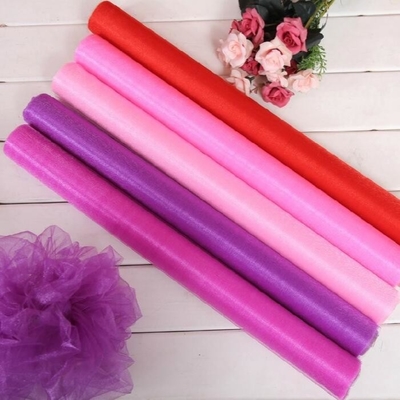 Un buon prezzo. Rotolo di seta molle ad alta densità di Tulle della decorazione di nozze del tessuto 100cm 150cm dell'organza in linea