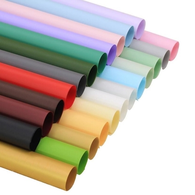 Un buon prezzo. Film plastico 58cm*58cm di Matt Surface Florist Wrapping Paper in linea