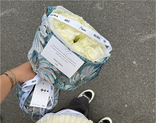 Buon prezzo Eco 70gsm amichevole fiorisce almeno la carta da imballaggio in linea